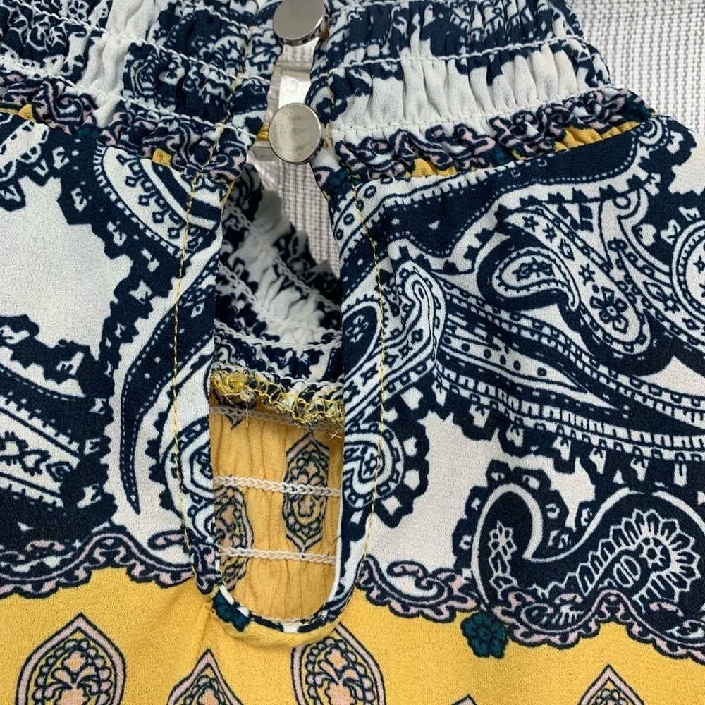Charmed by Eve Blouse‎ Smocked High Neck Flutter Sleeve Blue Yellow Print Size M - Picture 5 of 10